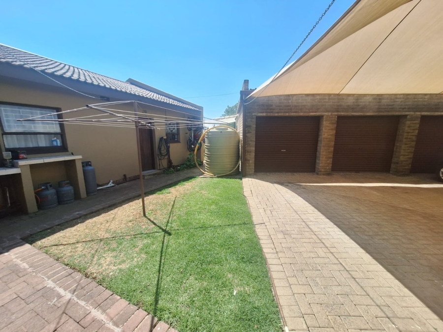 3 Bedroom Property for Sale in Pellissier Free State